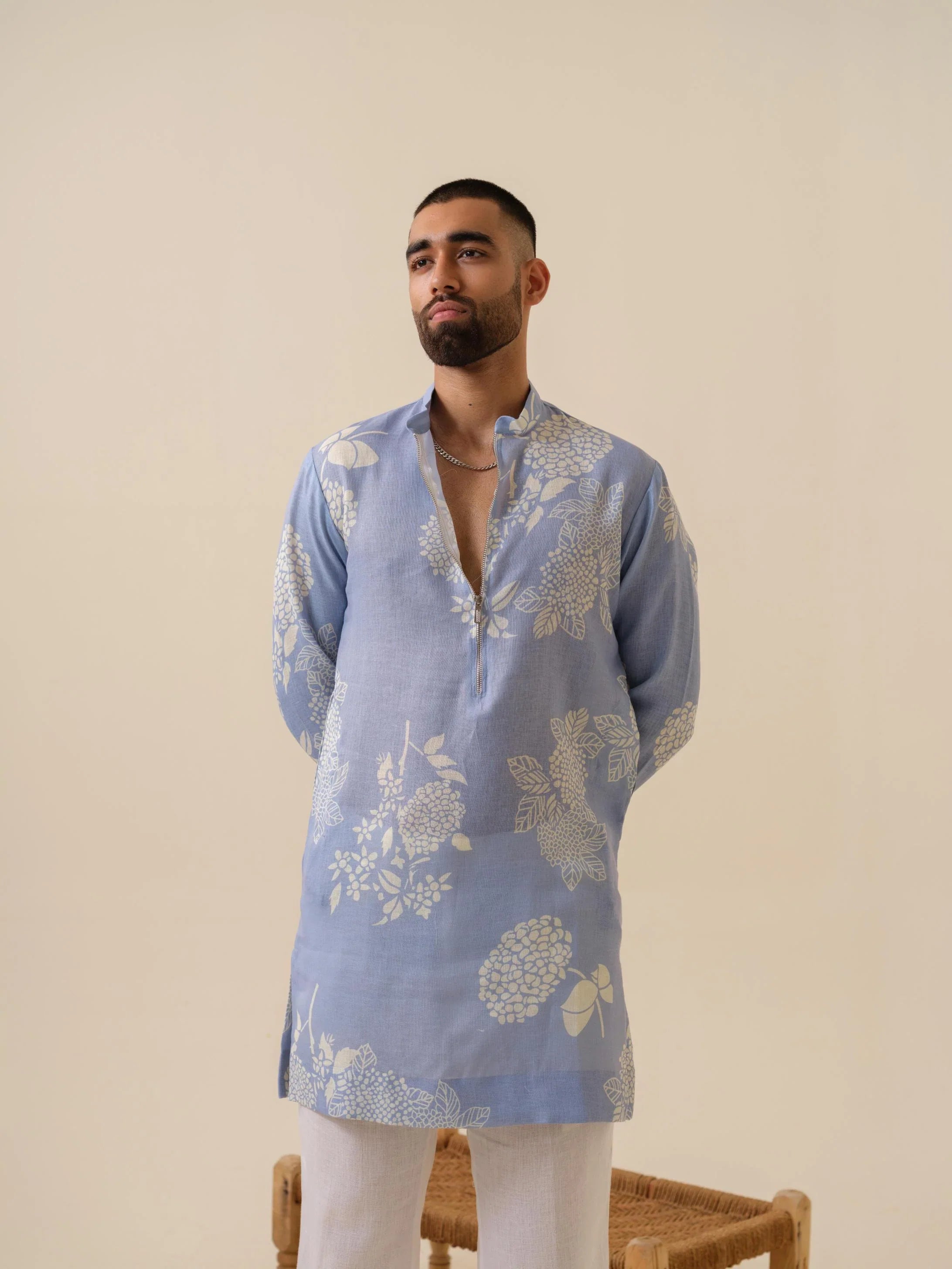 MULMUL MEN'S BLUE KURTA IN ZIPPER